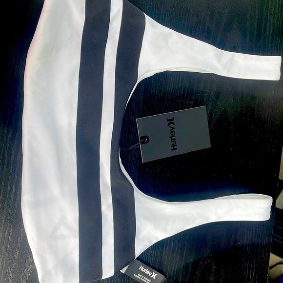 Hurley Other - Hurley reversal-able bikini top